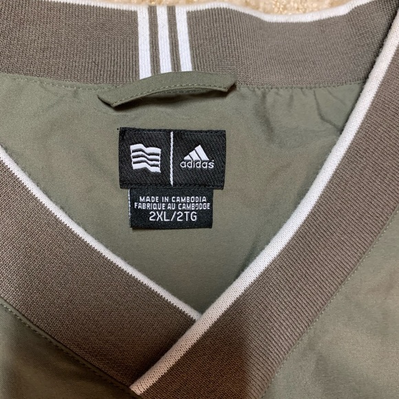 NEW-Adidas Pull Over Light Weight Windbreaker - Picture 3 of 9